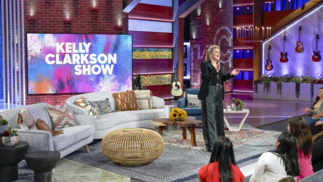 ‘The Kelly Clarkson Show’ to Go Virtual Once a Week