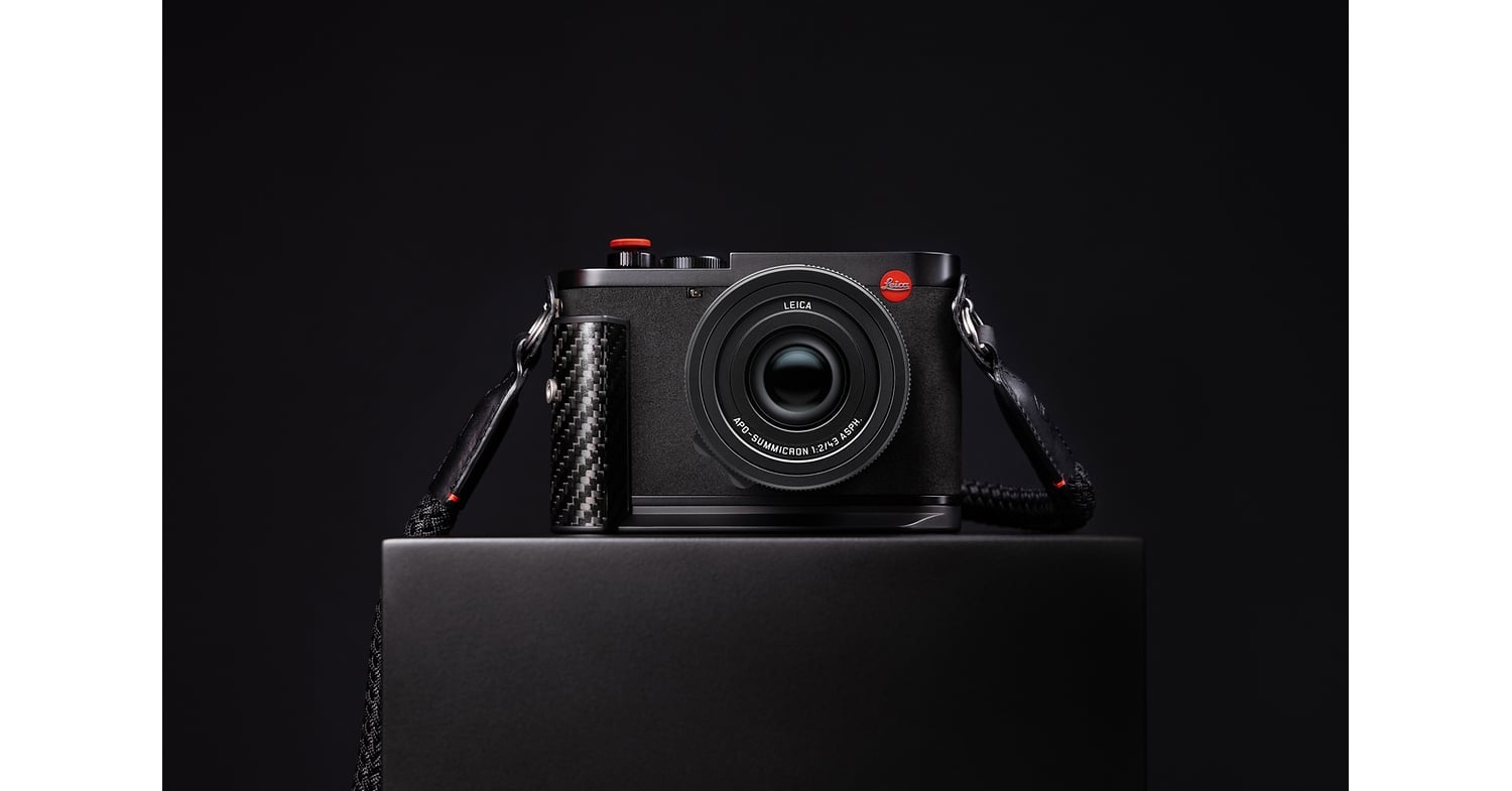 Leica Puts Carbon Fibre Where Your Thumb Goes, and Calls It Formula 1